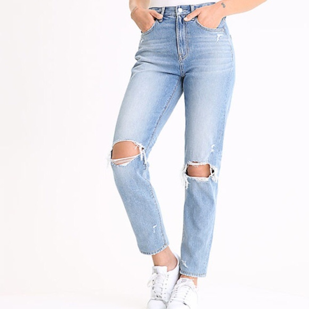 Ripped Knee Mom Jeans